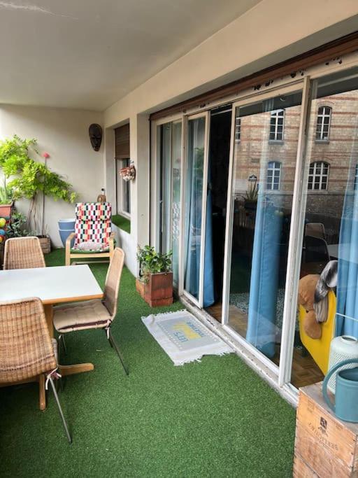 Grand Appartement Avec Balcon Et Parking Gratuit Sur Place Parijs Buitenkant foto
