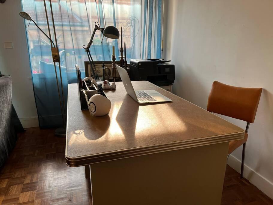 Grand Appartement Avec Balcon Et Parking Gratuit Sur Place Parijs Buitenkant foto