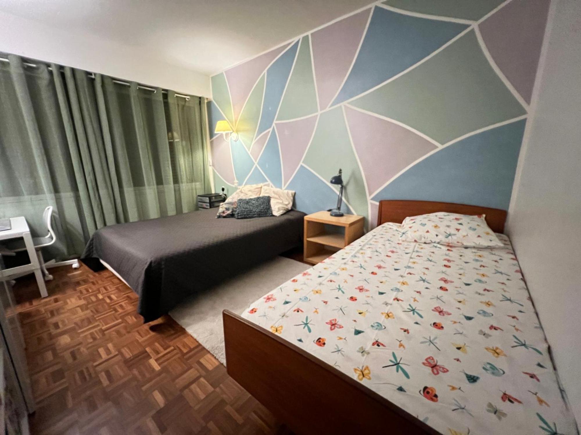 Grand Appartement Avec Balcon Et Parking Gratuit Sur Place Parijs Buitenkant foto